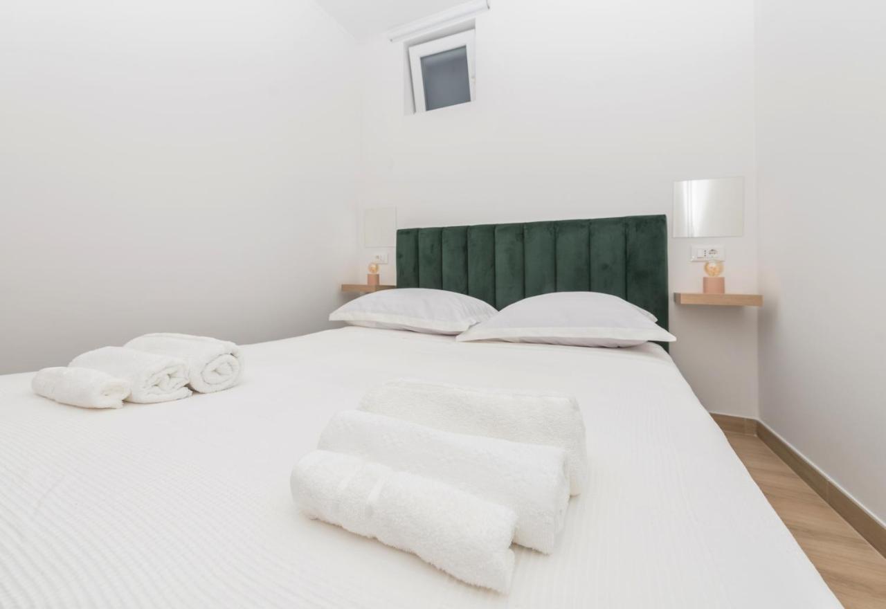 Apartment Maro - Baška Voda Εξωτερικό φωτογραφία